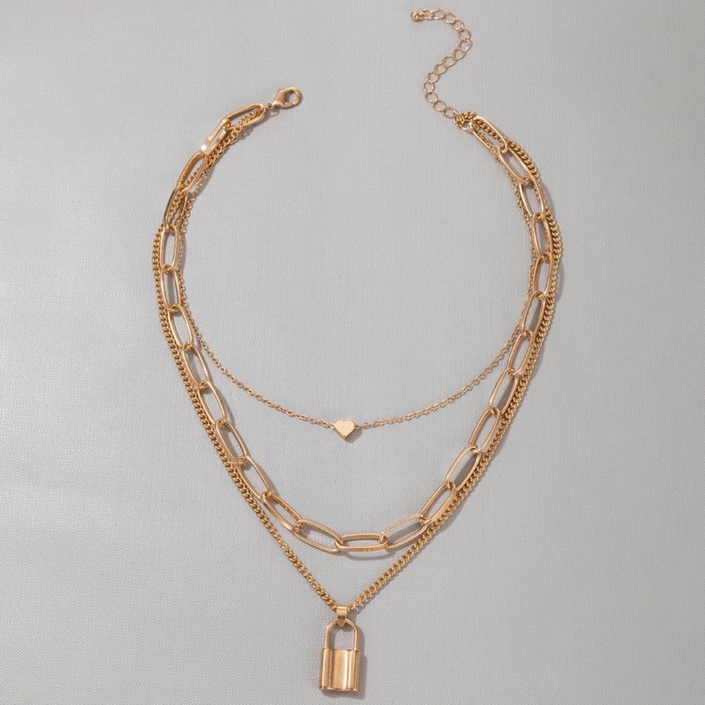 Gold 3 Layer Chunky Lock Necklace Heart 🔒 ❤️ - Picture 4 of 7
